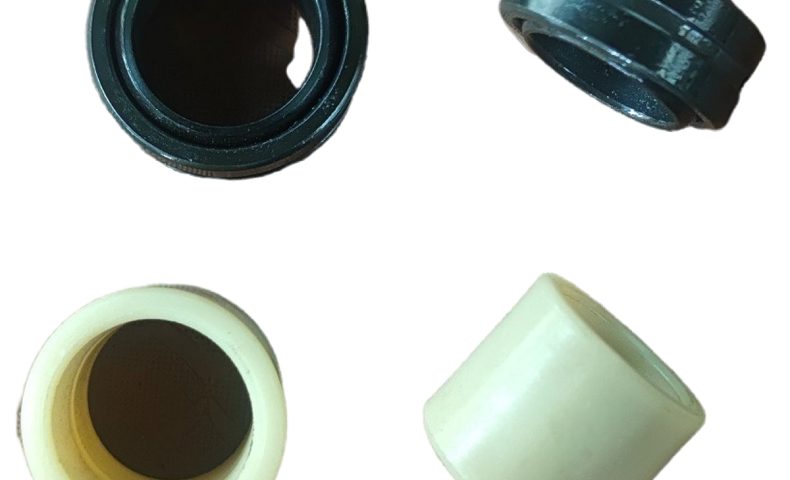 Articulated steering accessories: spherical bearings and nylon bushings