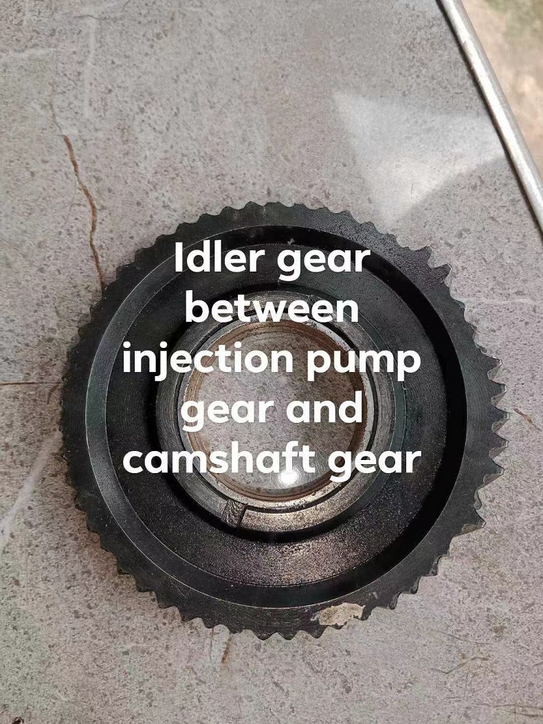 Idler gear between injection pump gear and camshaft gear for YN4H055-30VE