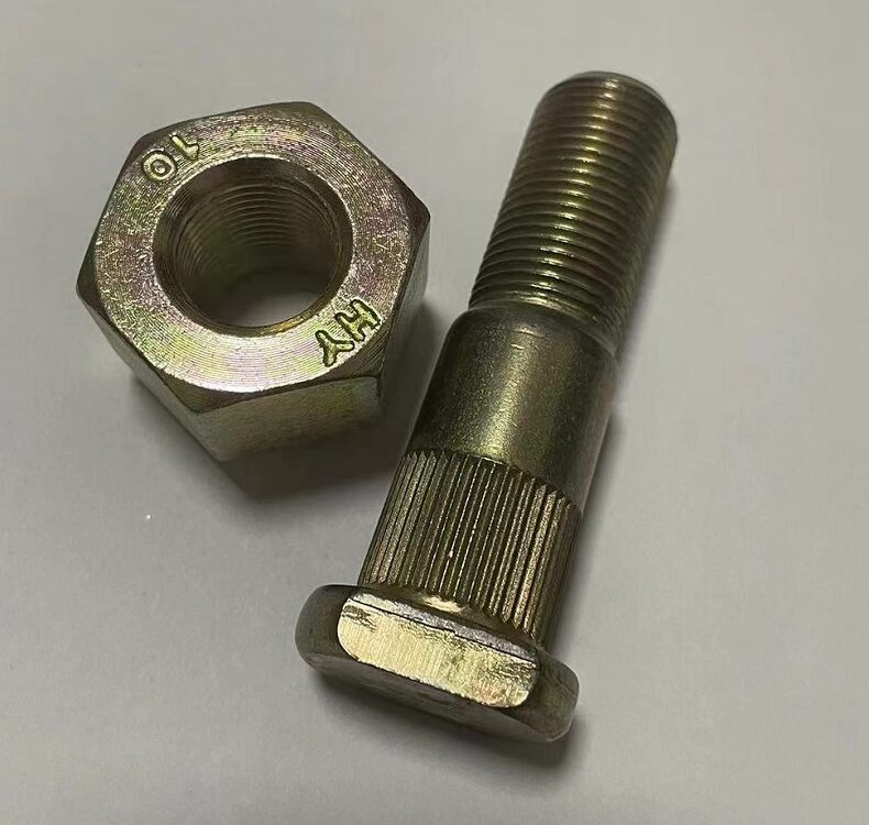 Heavy‑duty off‑road forklift wheel bolt and nut Class 10.9 M18×75