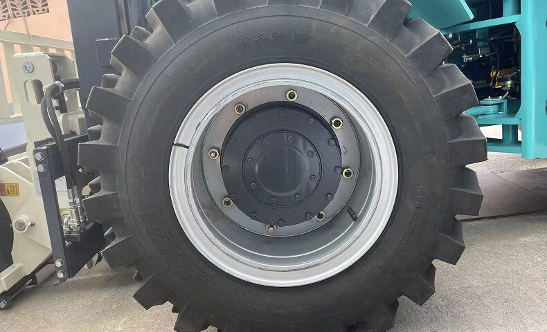 16/70R20 forklift tire for SINOTECH CPC50
